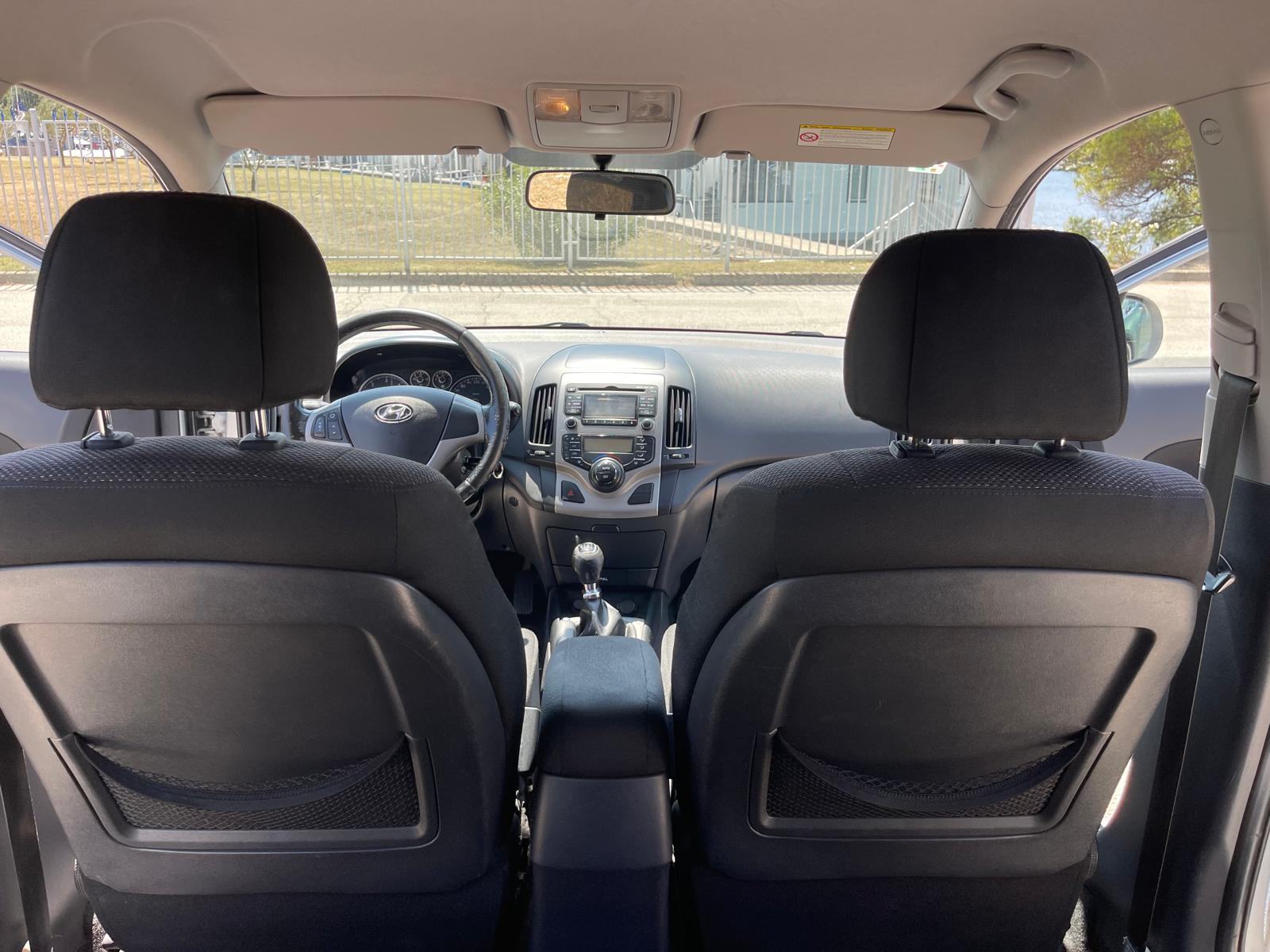 Hyundai i30 1,6 CRDi, fotografija 16