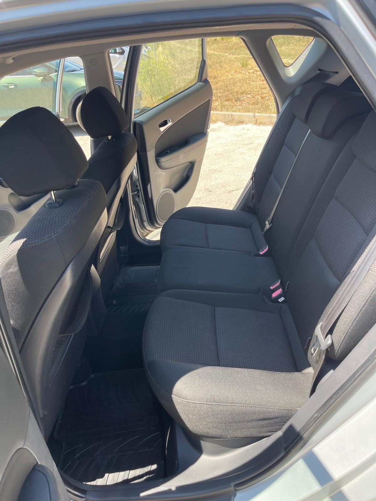 Hyundai i30 1,6 CRDi, fotografija 15