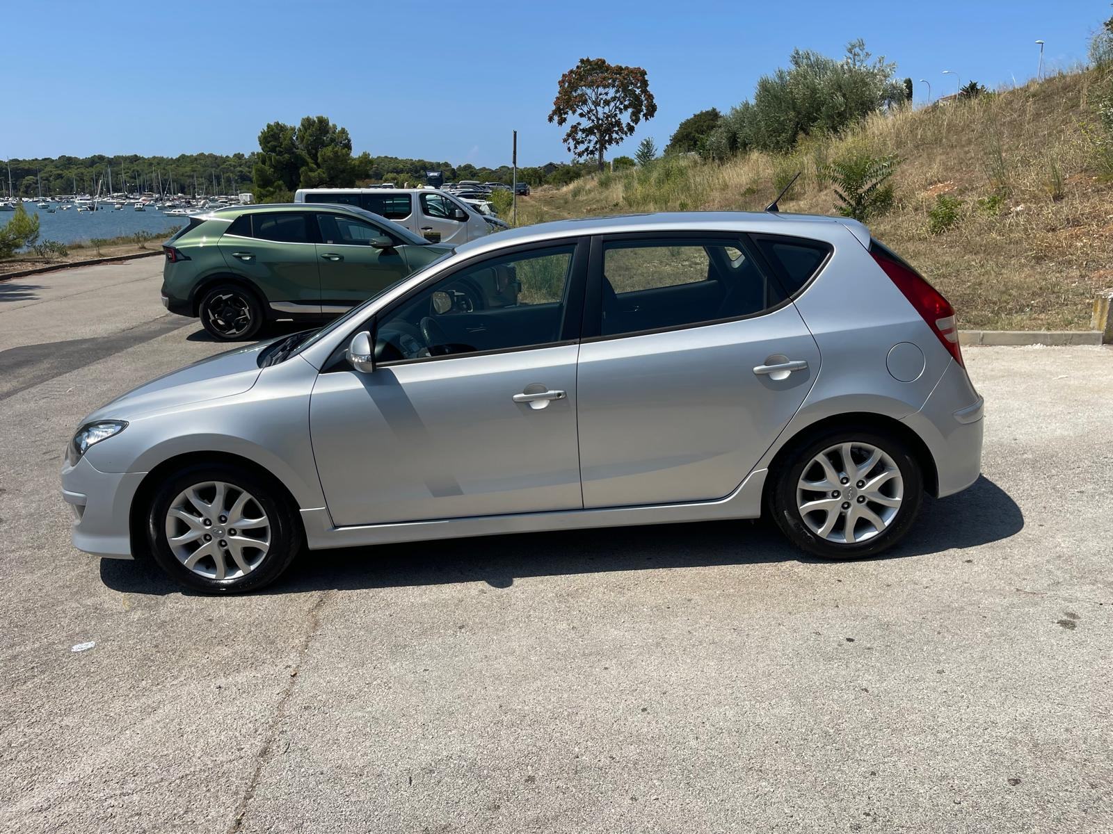 Hyundai i30 1,6 CRDi, fotografija 4
