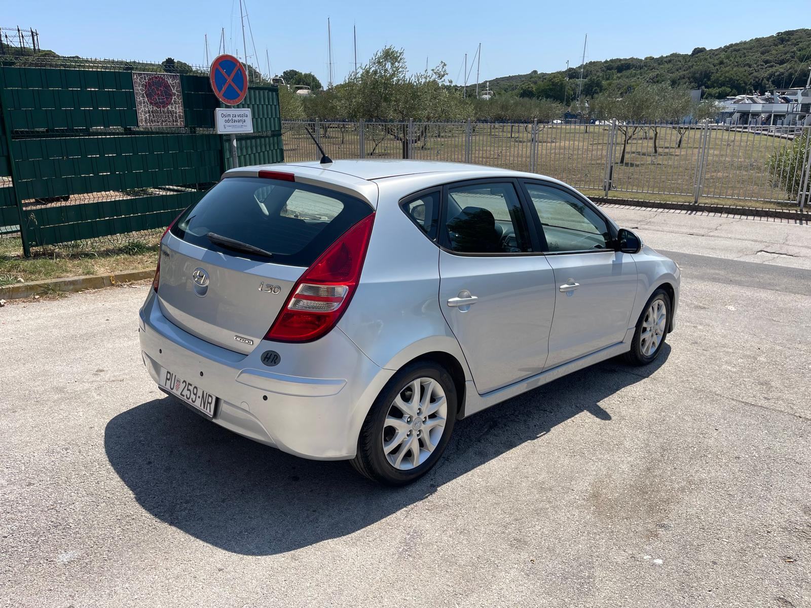 Hyundai i30 1,6 CRDi, fotografija 8