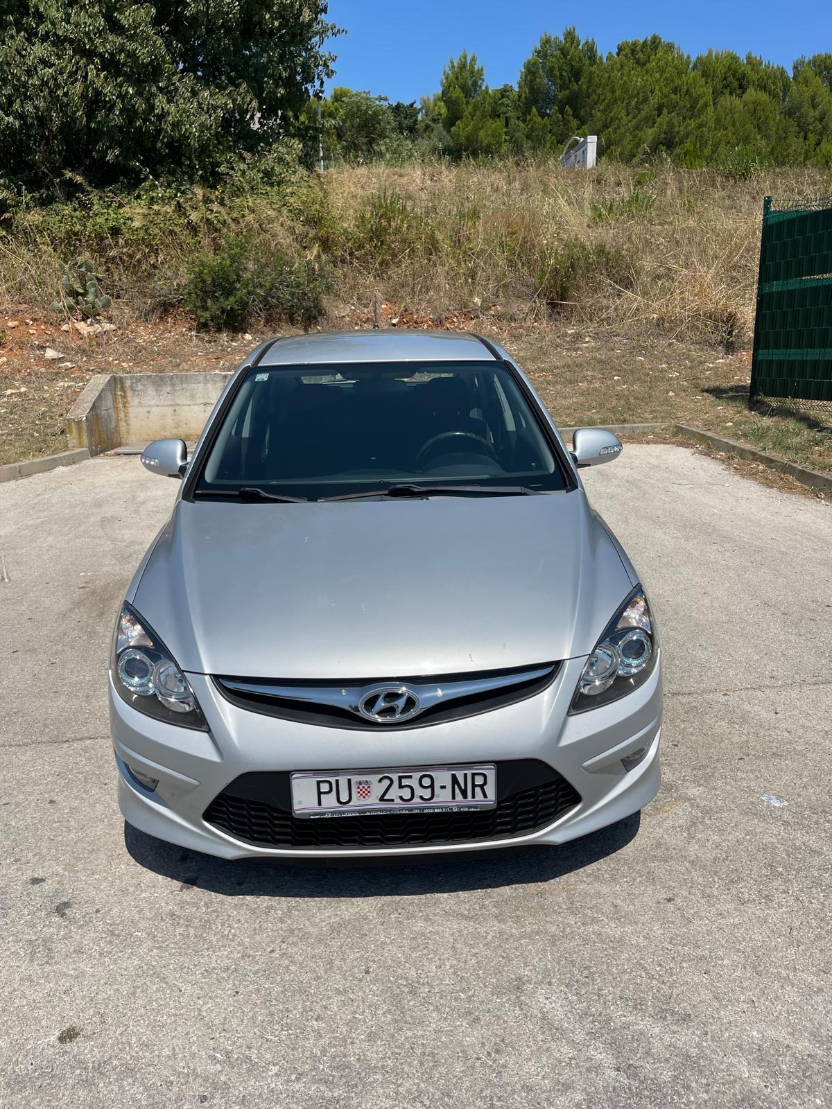 Hyundai i30 1,6 CRDi, fotografija 2