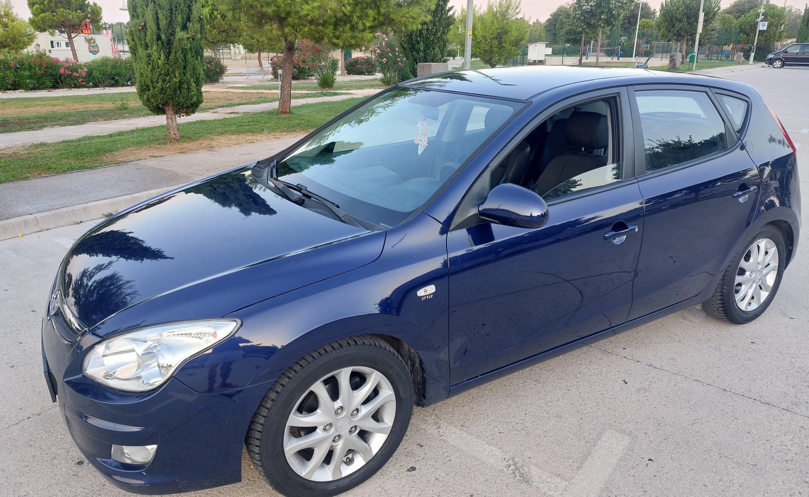 Hyundai i30 1,6 CRDi - DIZEL-, fotografija 1