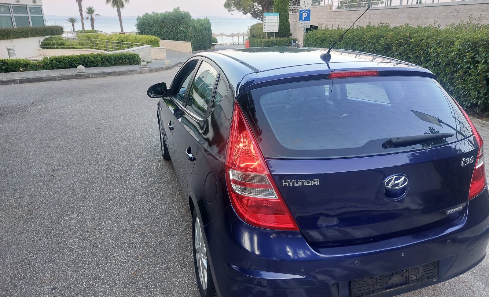 Hyundai i30 1,6 CRDi - DIZEL-, fotografija 12