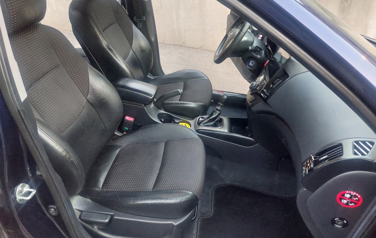 Hyundai i30 1,6 CRDi - DIZEL-, fotografija 19