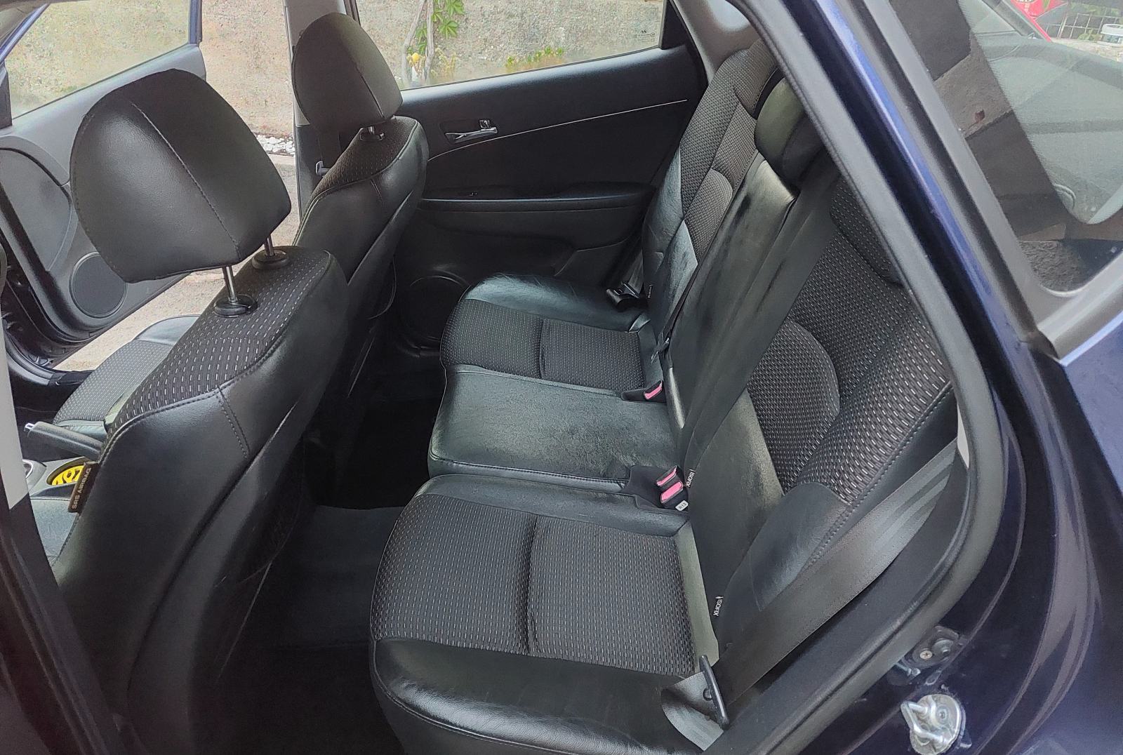 Hyundai i30 1,6 CRDi - DIZEL-, fotografija 20