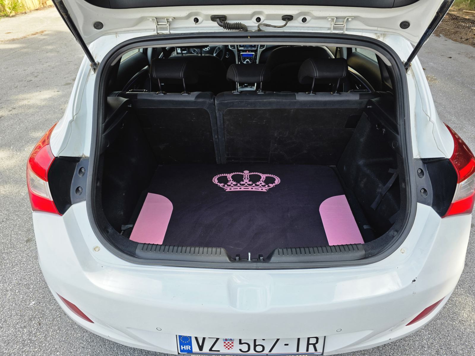 Hyundai i30 1,6 CRDi, fotografija 10