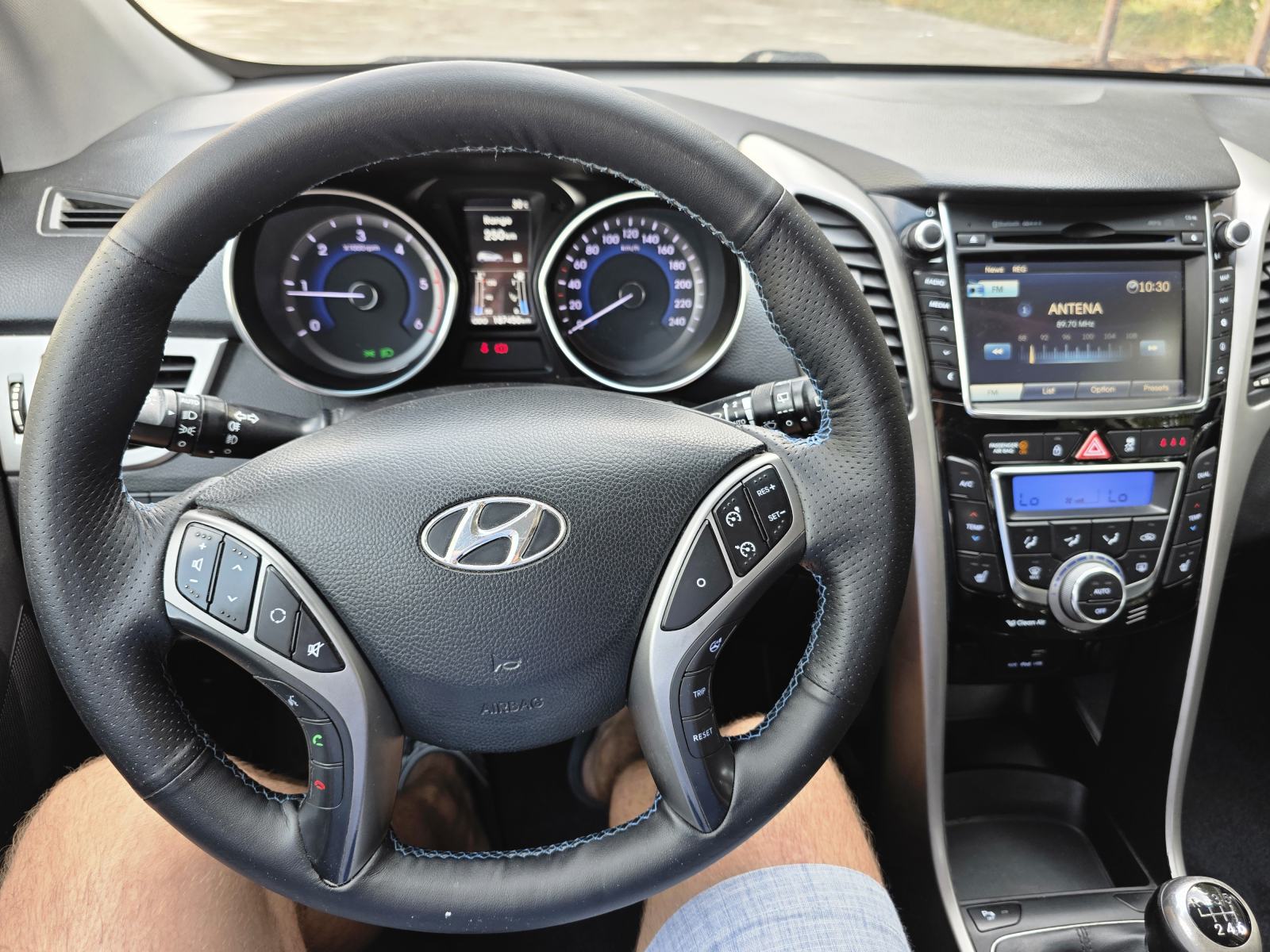 Hyundai i30 1,6 CRDi, fotografija 13