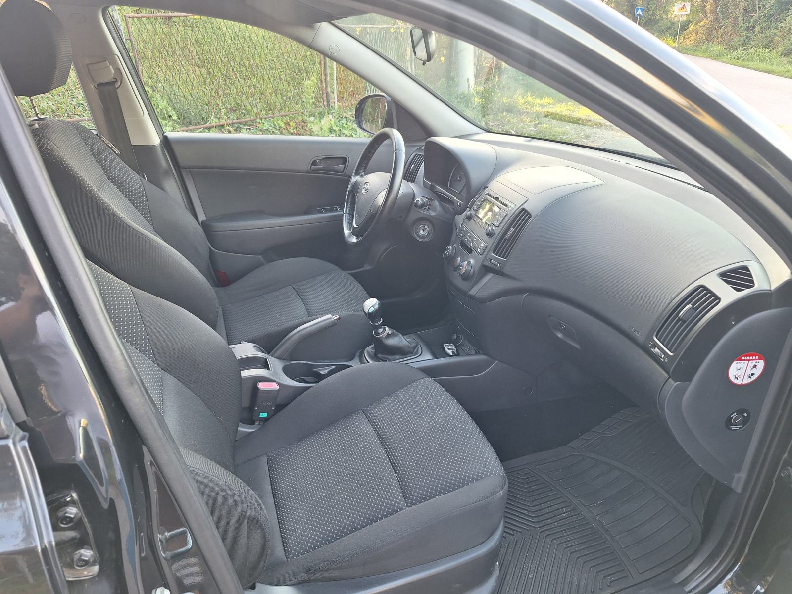 Hyundai i30 1,6 CRDi, fotografija 9