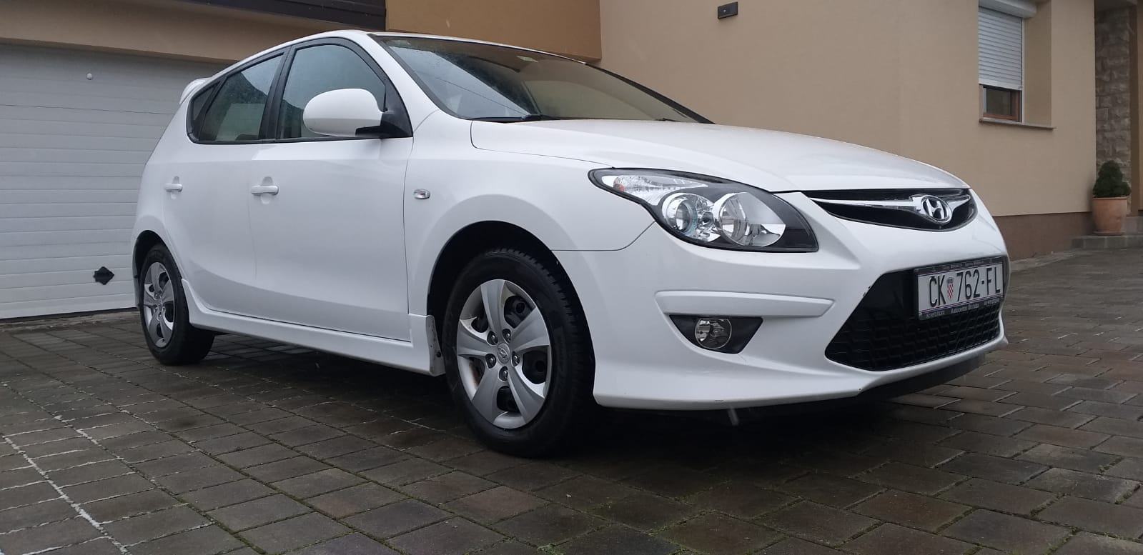 Hyundai i30 1,6 CRDi, fotografija 3