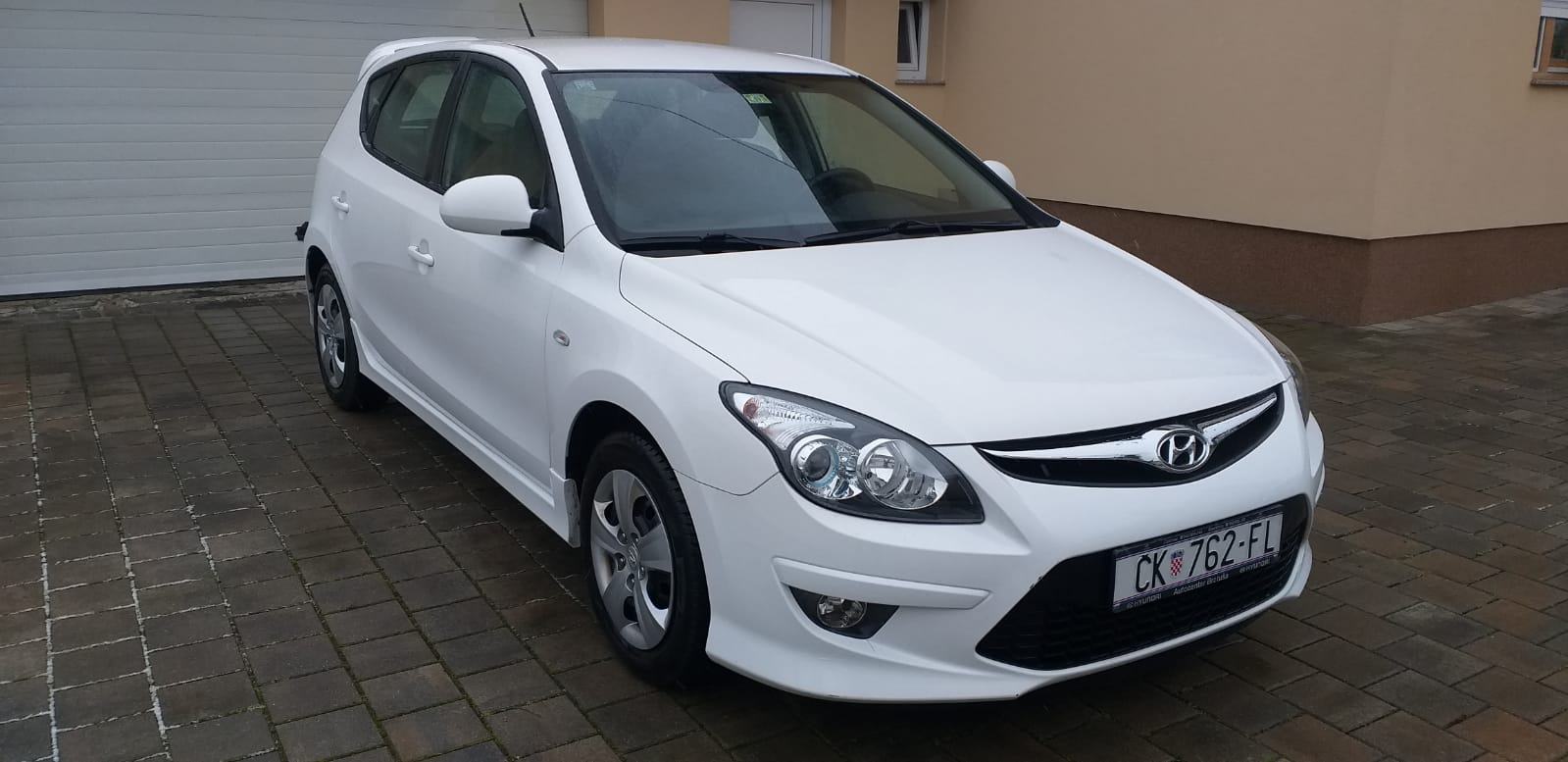 Hyundai i30 1,6 CRDi, fotografija 4