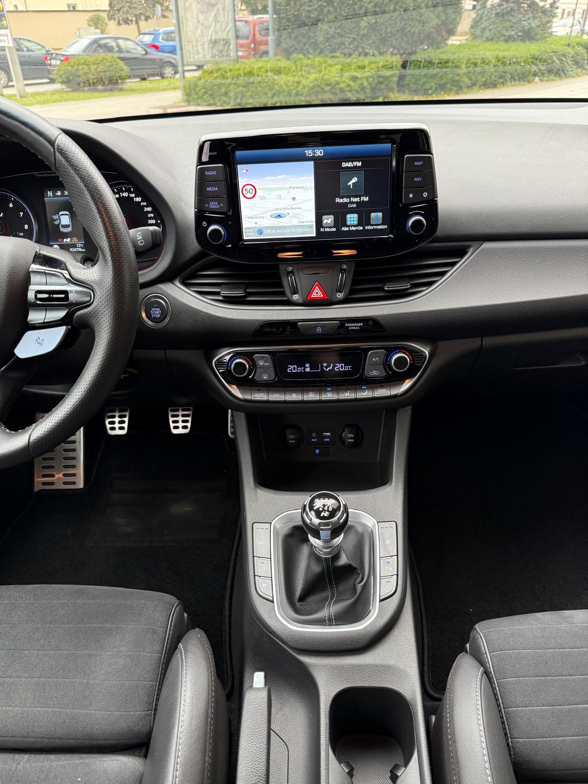 HYUNDAI i30 - 2.0 - N PERFORMANCE- LED - 202 KW - PANORAMA! - 2018 GOD, fotografija 19