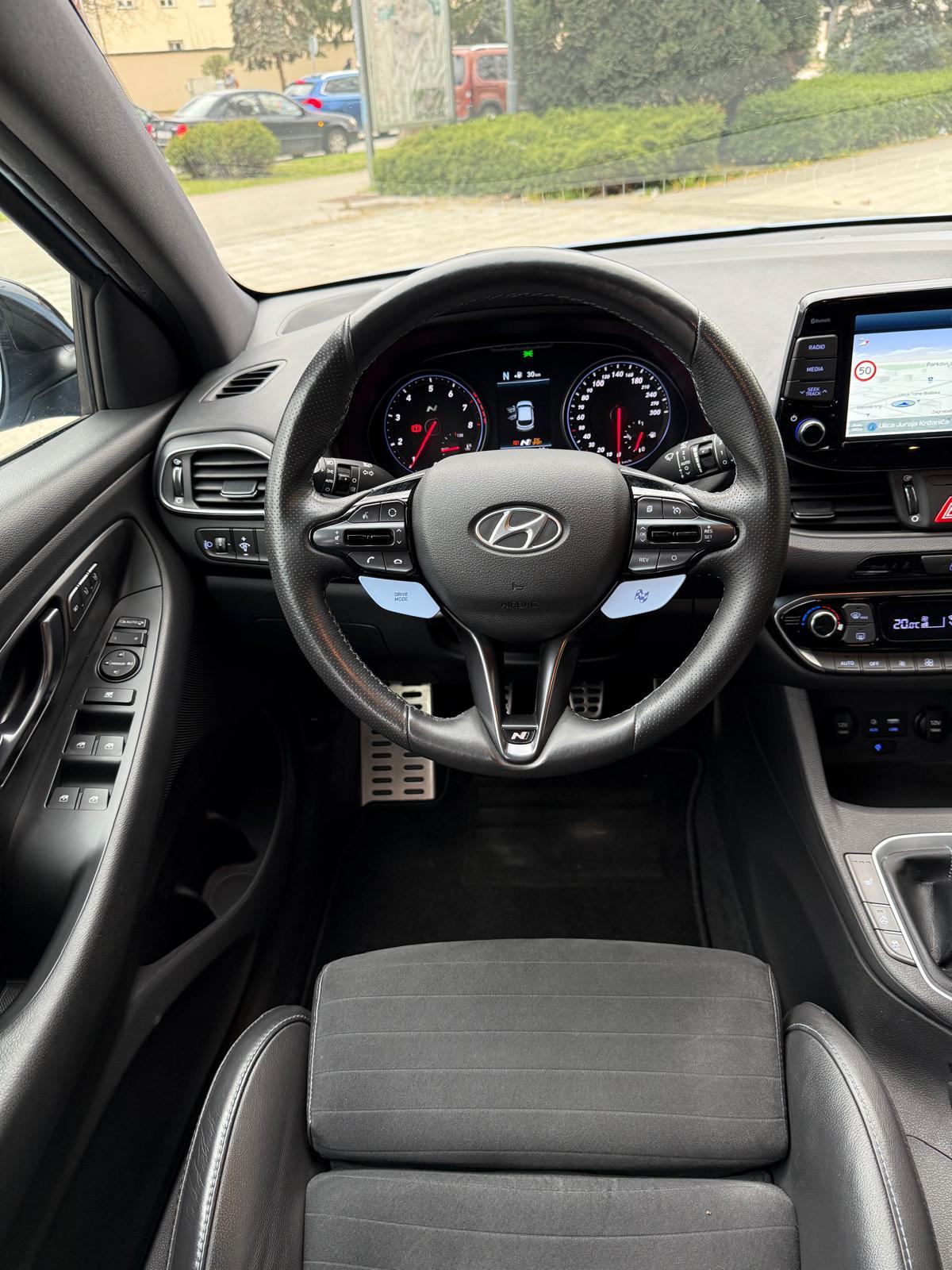 HYUNDAI i30 - 2.0 - N PERFORMANCE- LED - 202 KW - PANORAMA! - 2018 GOD, fotografija 20