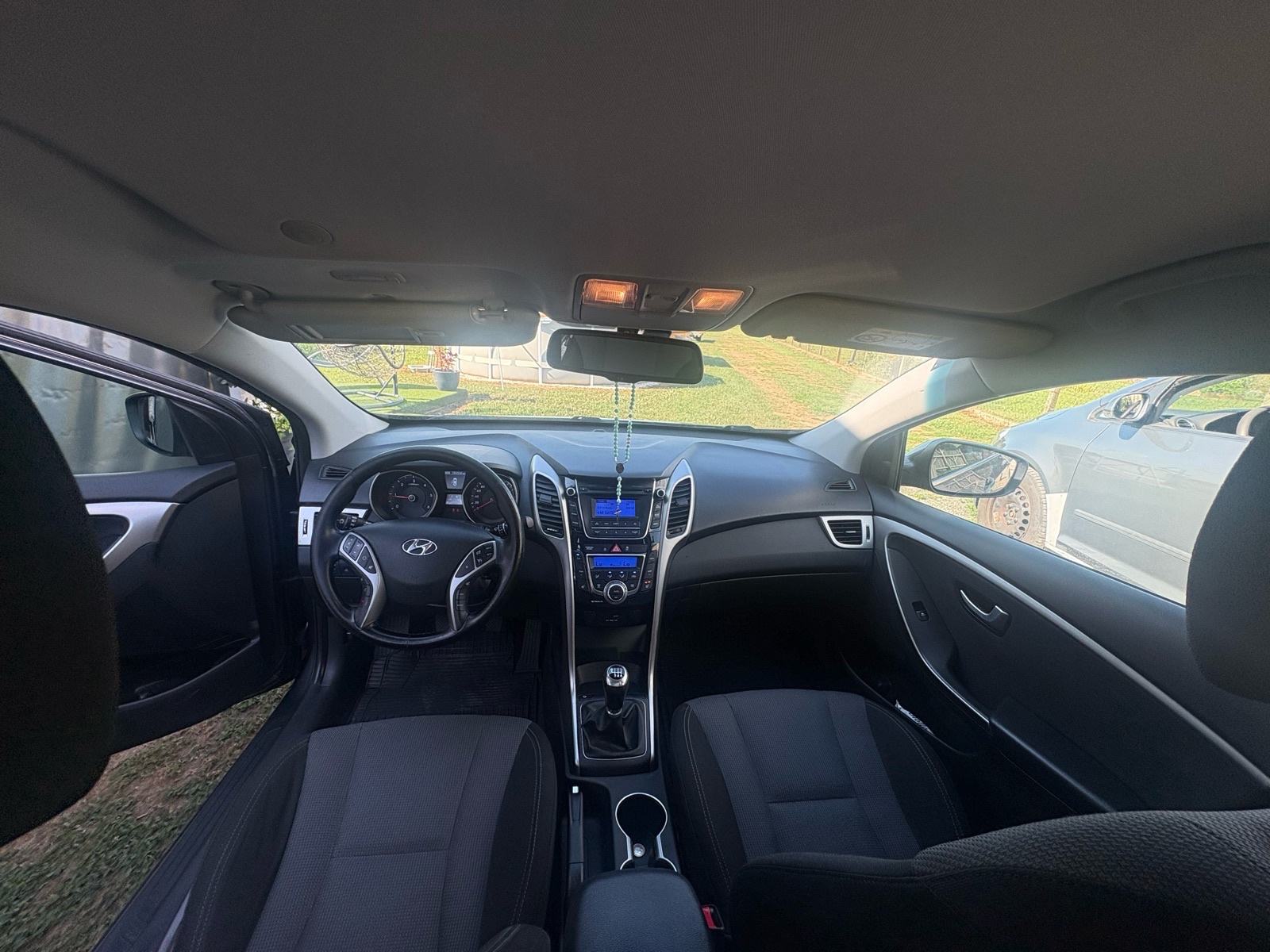 Hyundai i30 CW 1,4 CRDi tempomat,park,grijanje volana, fotografija 9