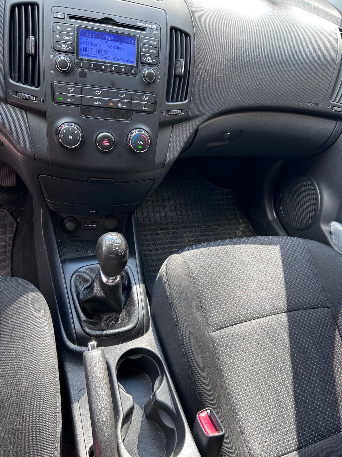 Hyundai i30 CW 1,4, fotografija 14