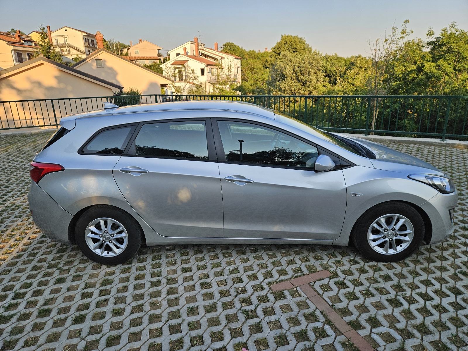Hyundai i30 CW 1,6 CRDi, fotografija 5