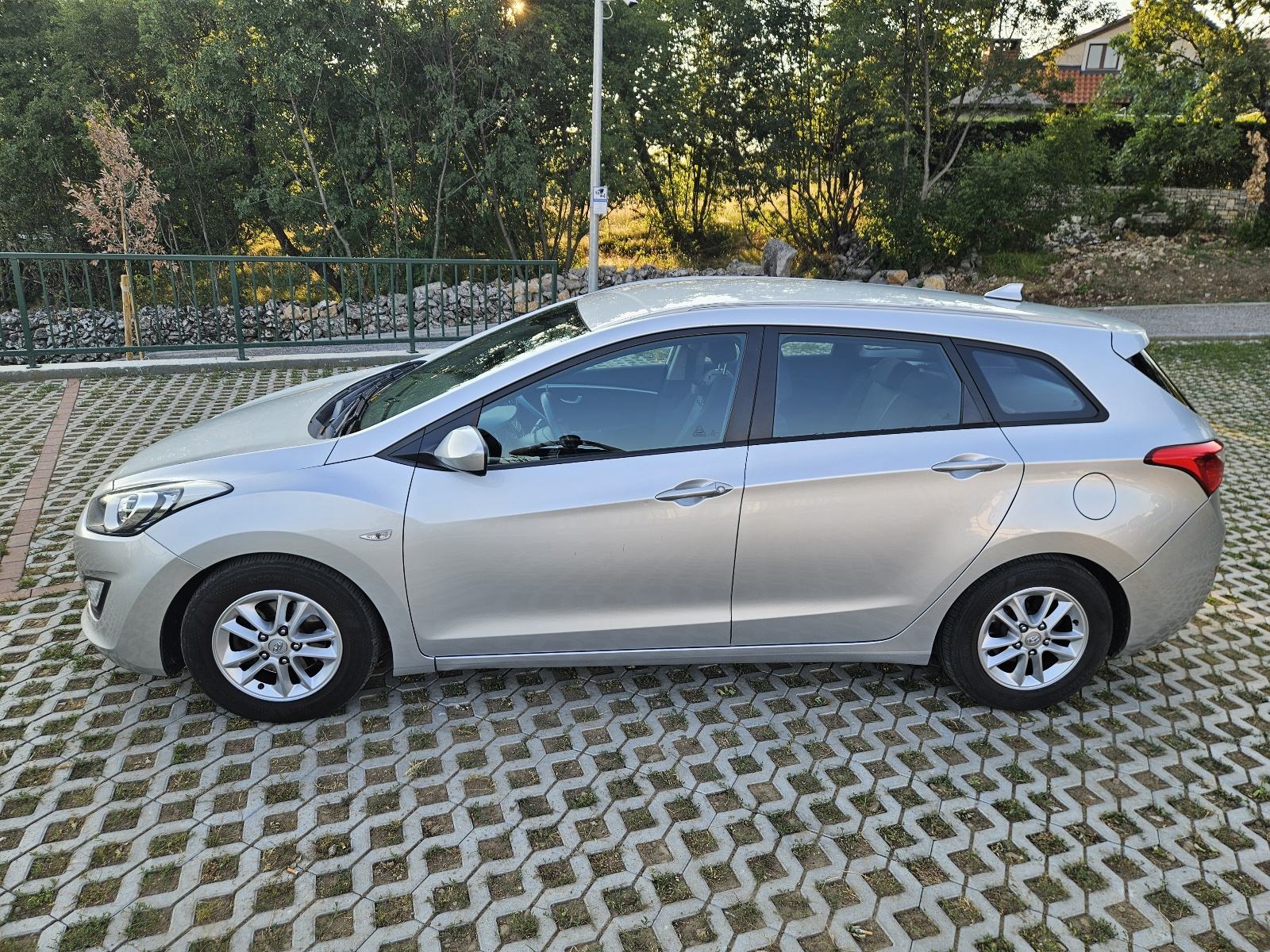 Hyundai i30 CW 1,6 CRDi, fotografija 4