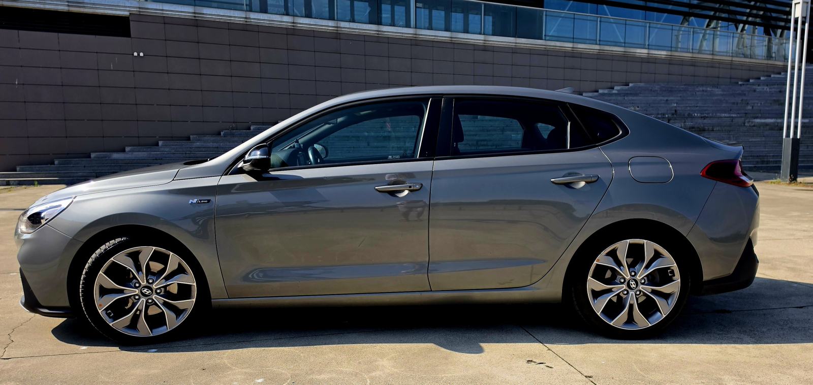 Hyundai i30 Fastback 1.4 T-GDi, fotografija 2