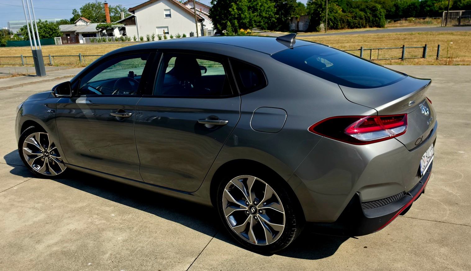 Hyundai i30 Fastback 1.4 T-GDi, fotografija 11
