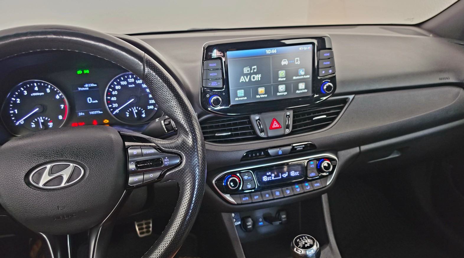 Hyundai i30 Fastback 1.4 T-GDi, fotografija 13