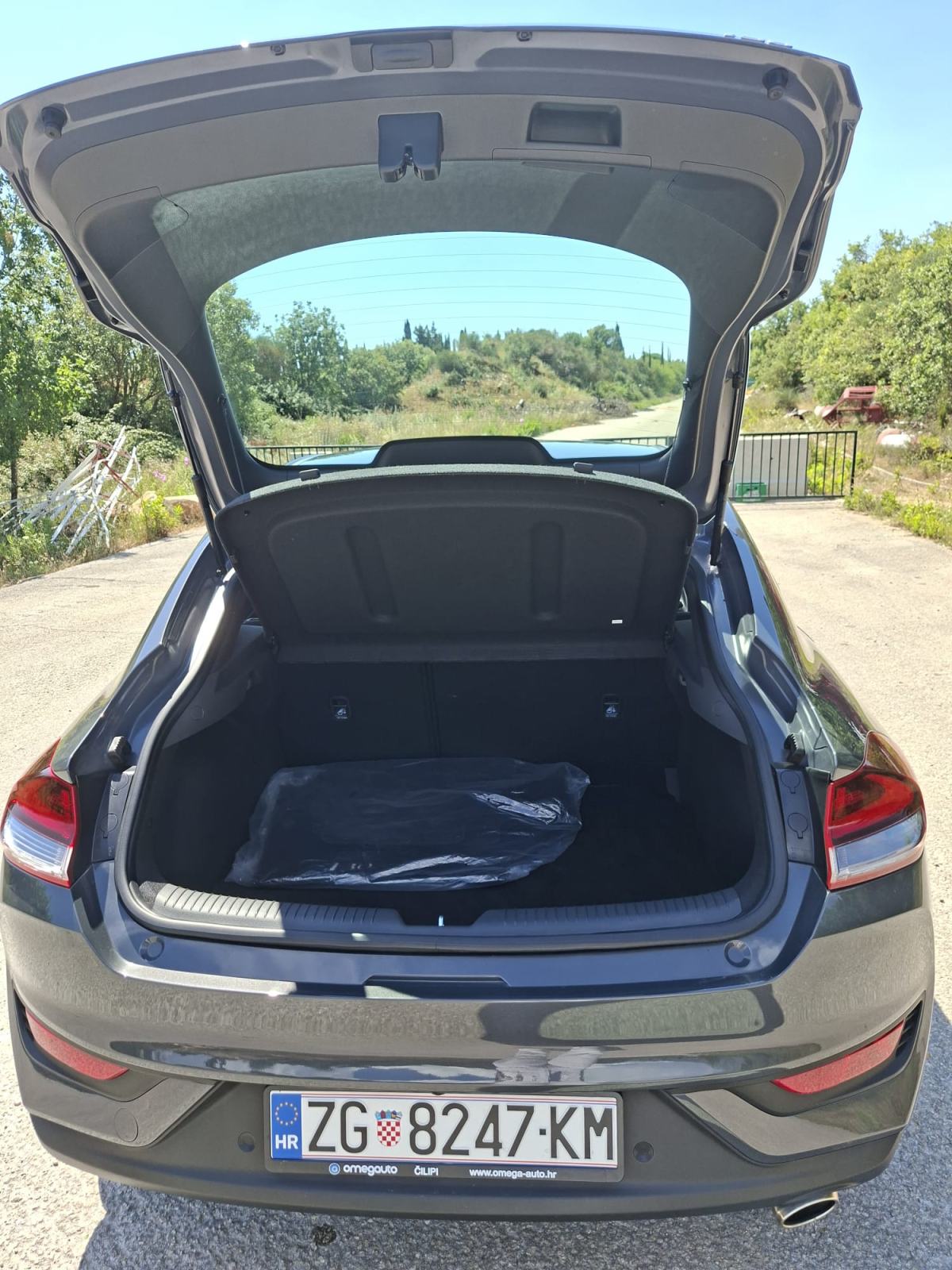 Hyundai i30 Fastback 1.5 TGDI PREMIUM, fotografija 11