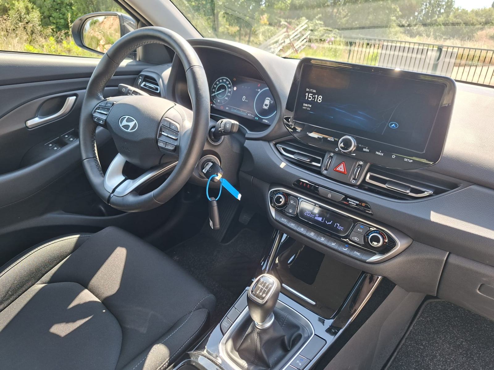 Hyundai i30 Fastback 1.5 TGDI PREMIUM, fotografija 8