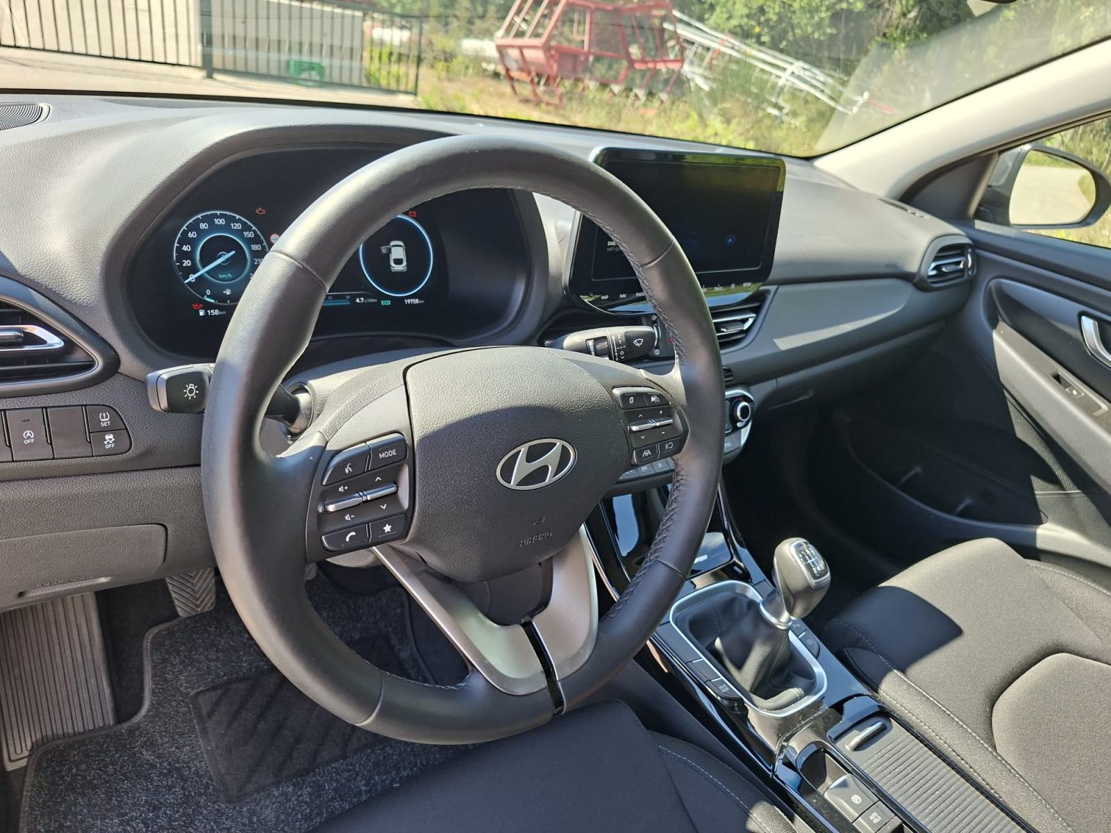 Hyundai i30 Fastback 1.5 TGDI PREMIUM, fotografija 7