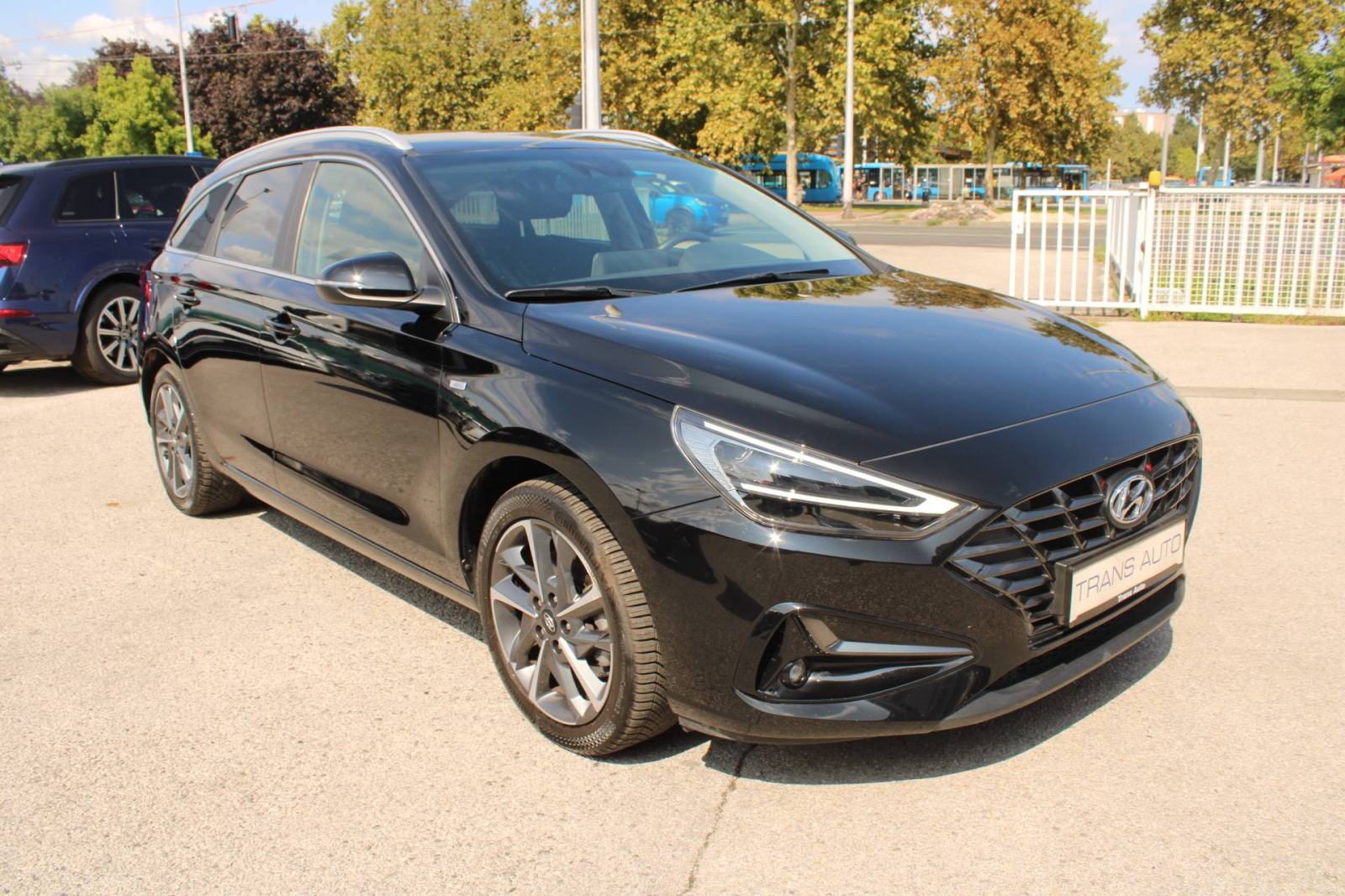 Hyundai i30 Karavan 1.0 T-GDi AUTOMATIK *NAVIGACIJA,KAMERA*, fotografija 3