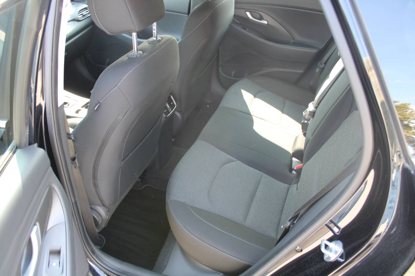 Hyundai i30 Karavan 1.0 T-GDi AUTOMATIK *NAVIGACIJA,KAMERA*, fotografija 12
