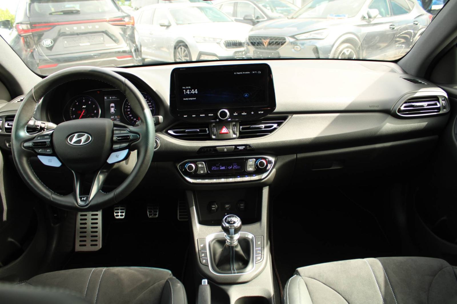 Hyundai i30 N Performance 2.0 *NAVIGACIJA,LED,KAMERA,GR.SJEDALA*, fotografija 14