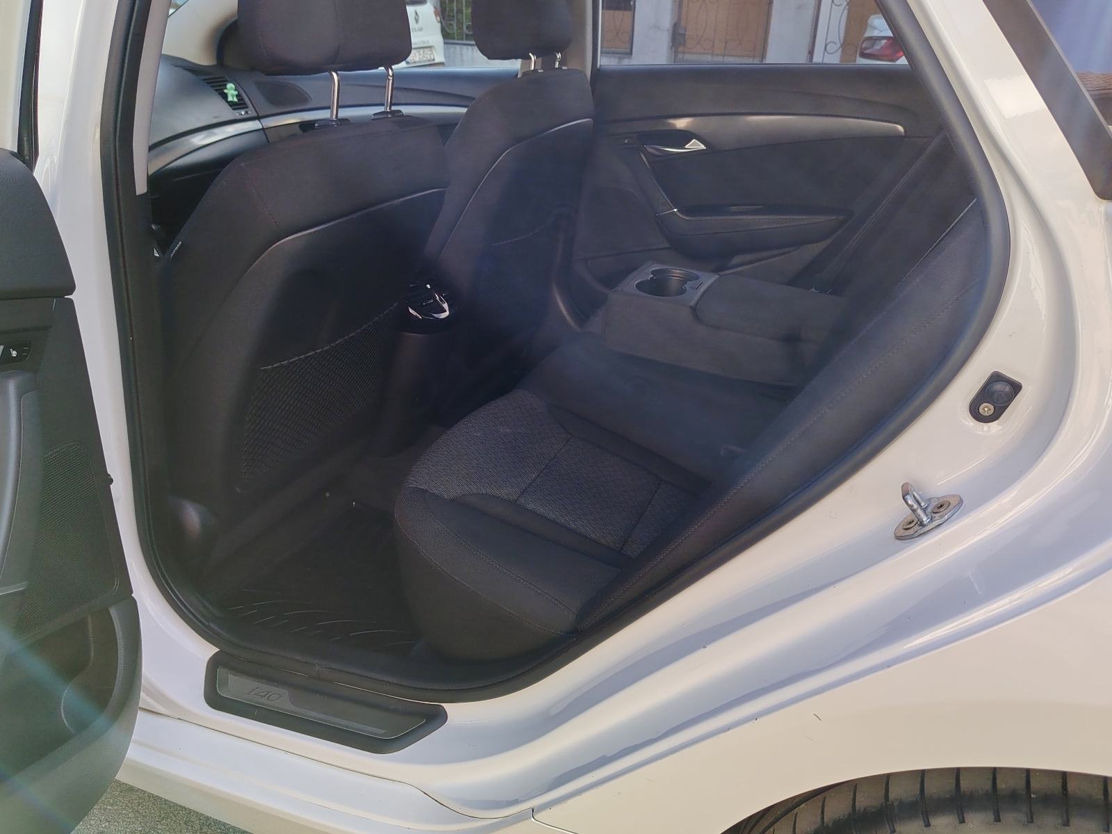 Hyundai i40 1.6 CRDI, full, kraj 2019 god, 169 tkm, fotografija 15