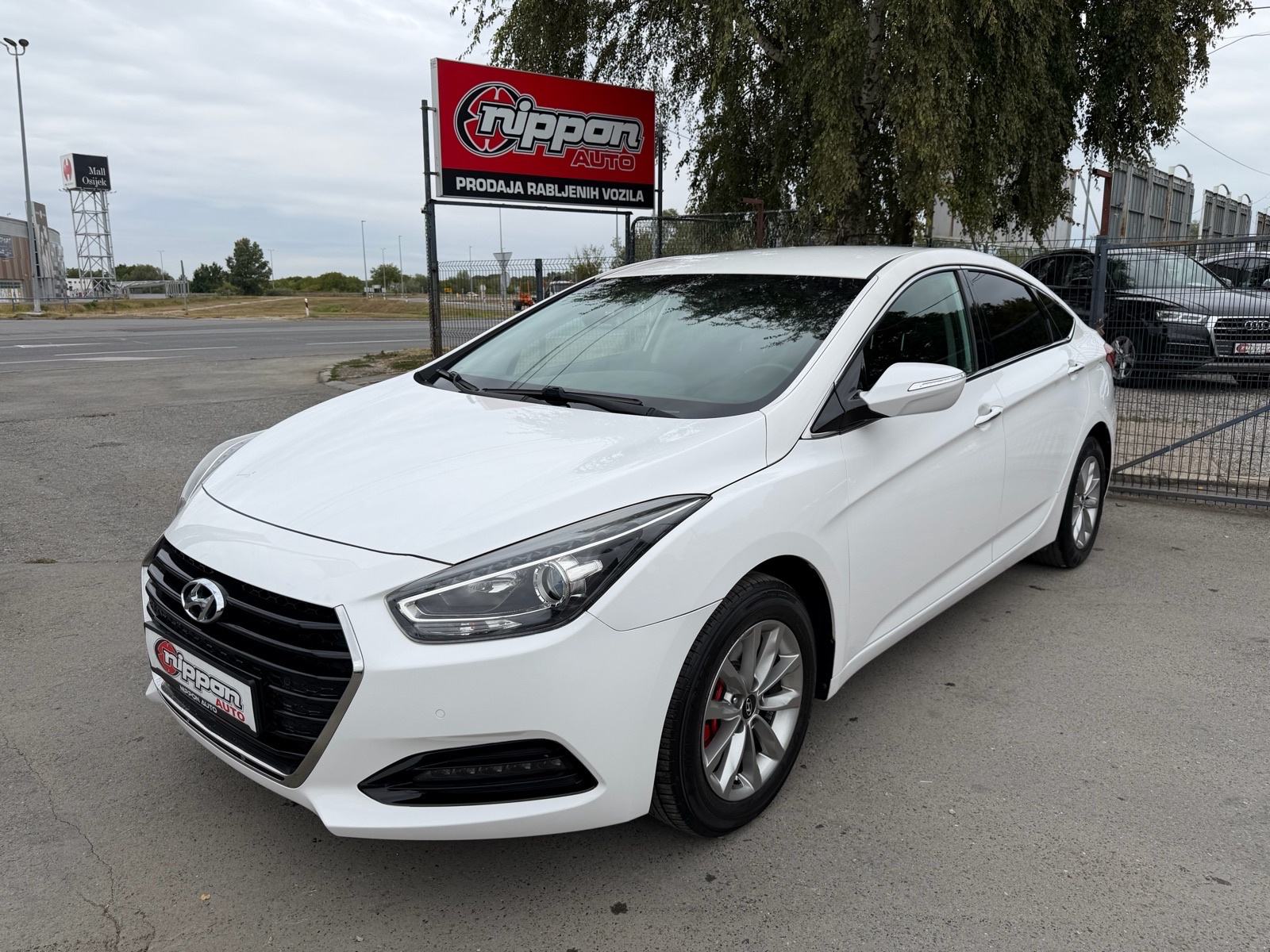 Hyundai i40 1,7 CRDi REG:03/2027 - NAVI - KLIMA - AUTOKREDIT, pogled izvana - slika 1