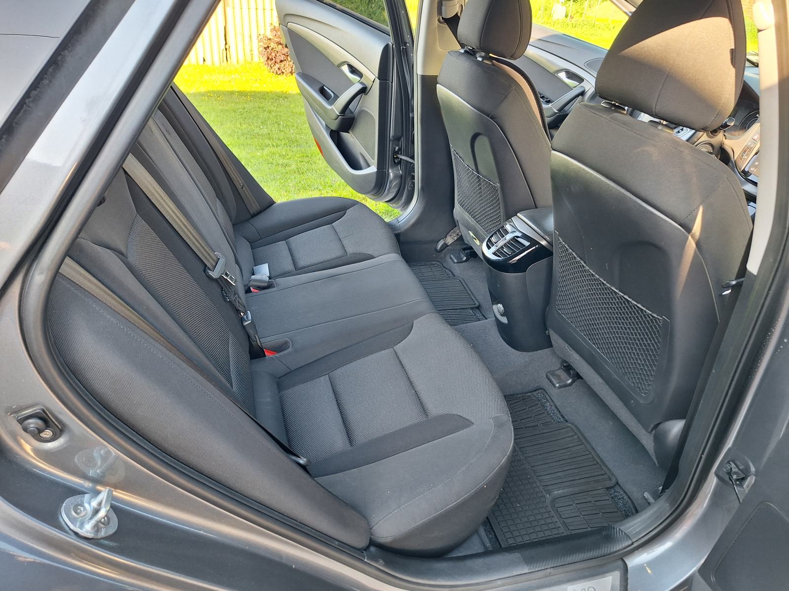 Hyundai i40 1,7, fotografija 6