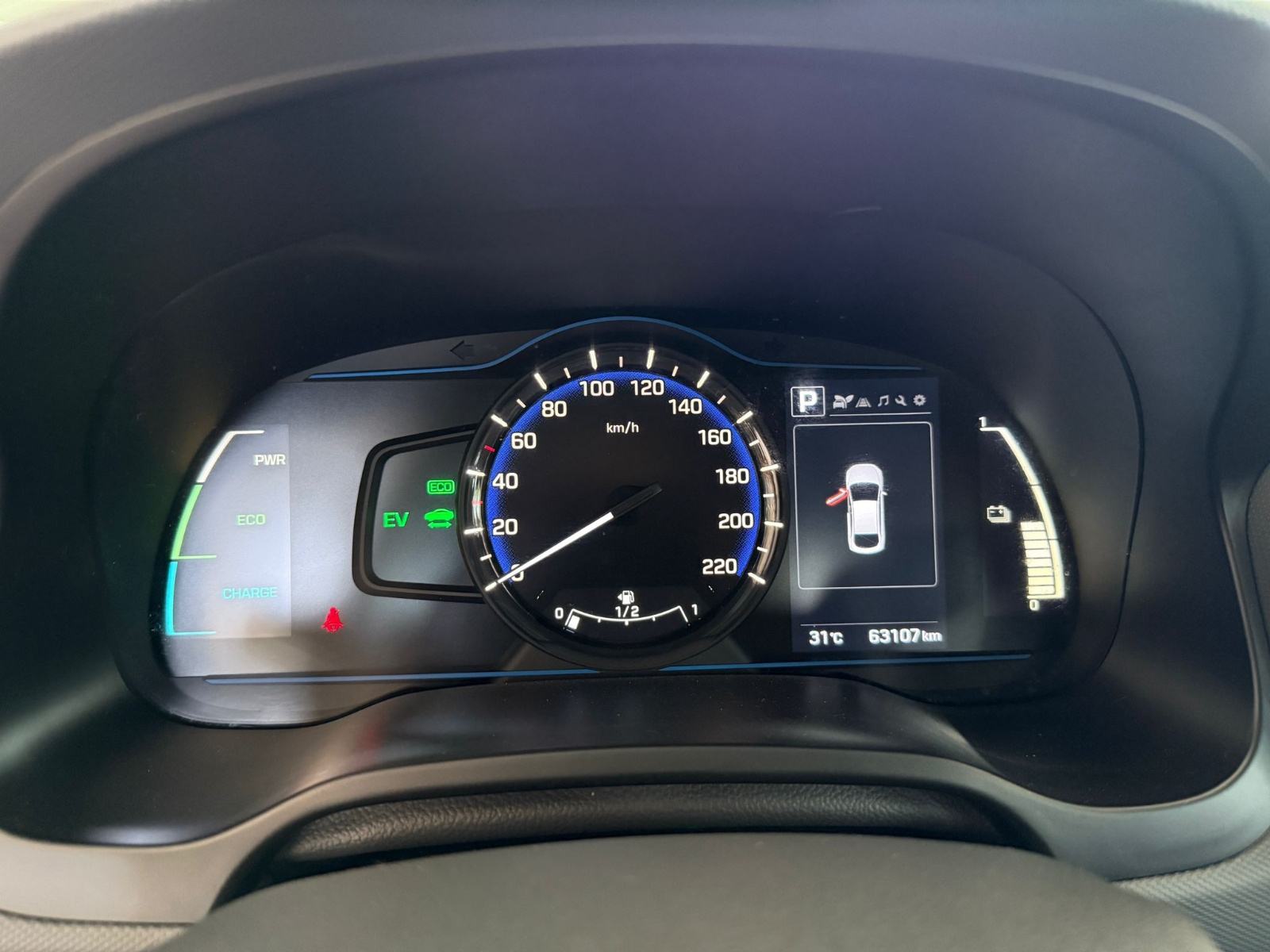Hyundai Ioniq 1,6 GDI kamera grijana sjedala i volan servisna knjižica, fotografija 18