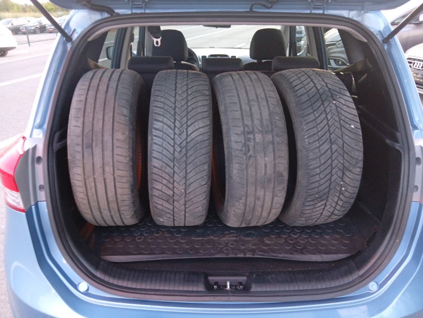 Hyundai ix20 1,4 CRDi mod.2013 - 181TKM/ 1.VLASNICA/ ALU/ KLIMA/ KUKA, fotografija 11
