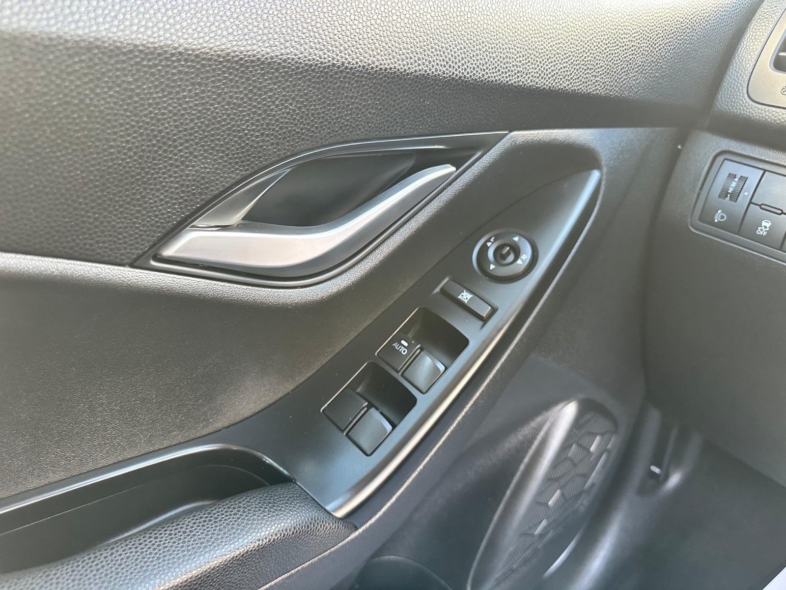 Hyundai ix20 1,4 CRDi Premium *6 brzina, fotografija 11