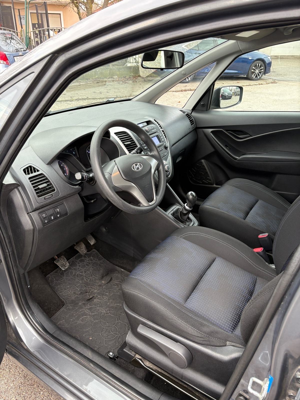 Hyundai ix20 1.4i Classic/KLIMA/100TKM!!, fotografija 10