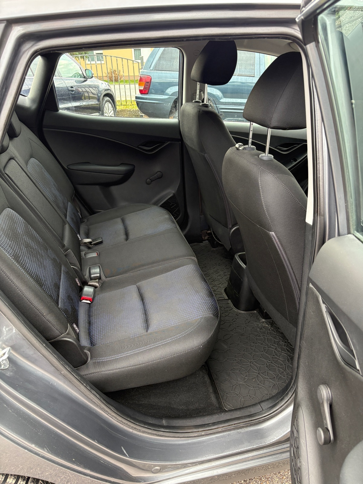 Hyundai ix20 1.4i Classic/KLIMA/100TKM!!, fotografija 15