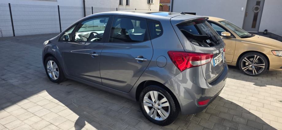 Hyundai ix20 1,6 CRDi - AUTOMATSKA KLIMA; PRVI VLASNIK, fotografija 2