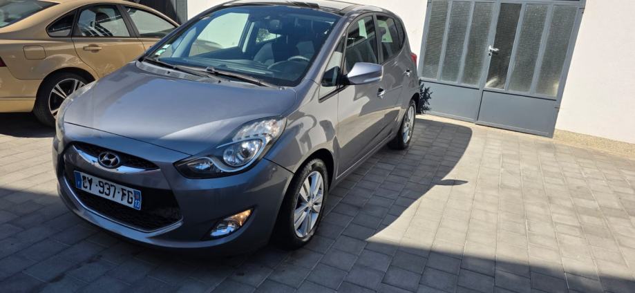 Hyundai ix20 1,6 CRDi - AUTOMATSKA KLIMA; PRVI VLASNIK, fotografija 4