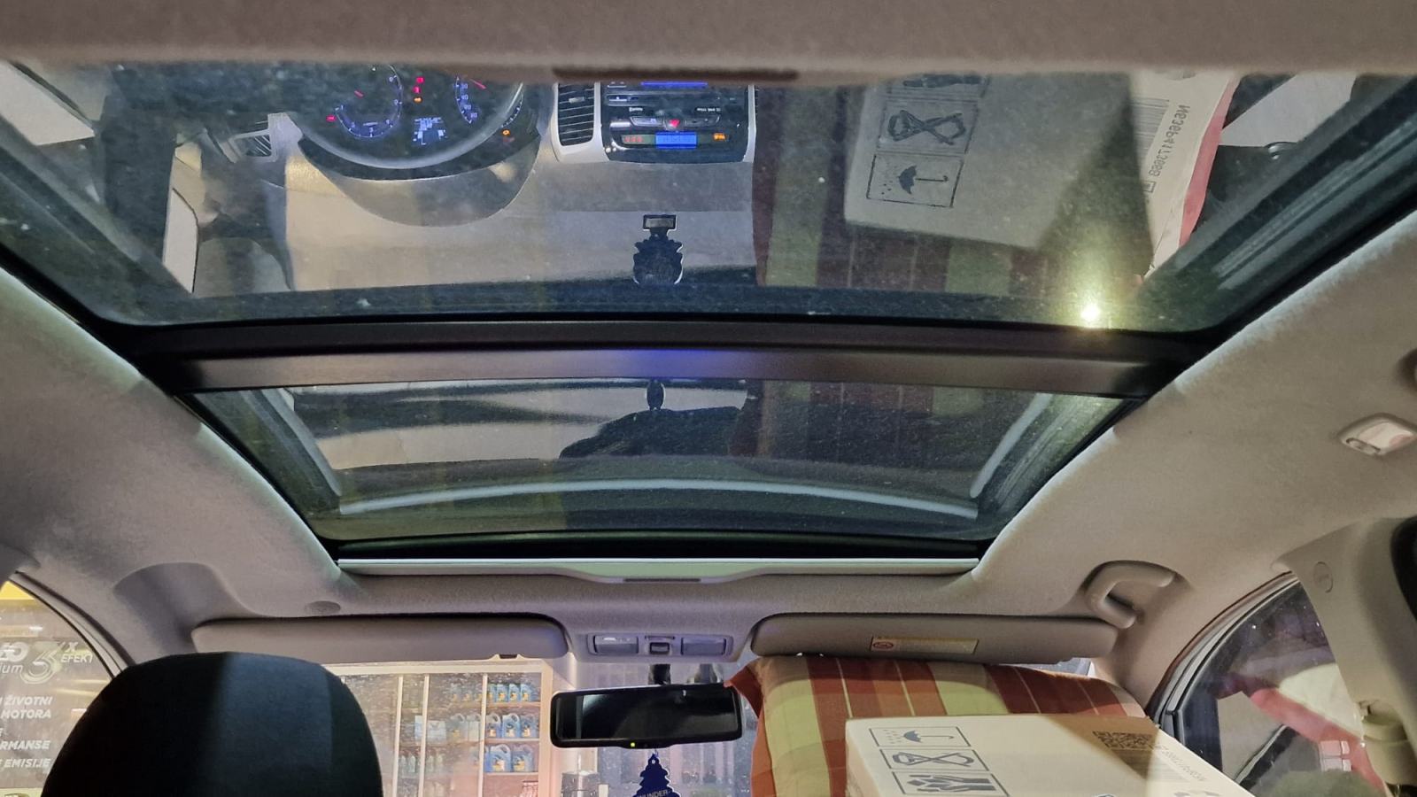 Hyundai ix20 1,6 CRDi - AUTOMATSKA KLIMA; PRVI VLASNIK, fotografija 12
