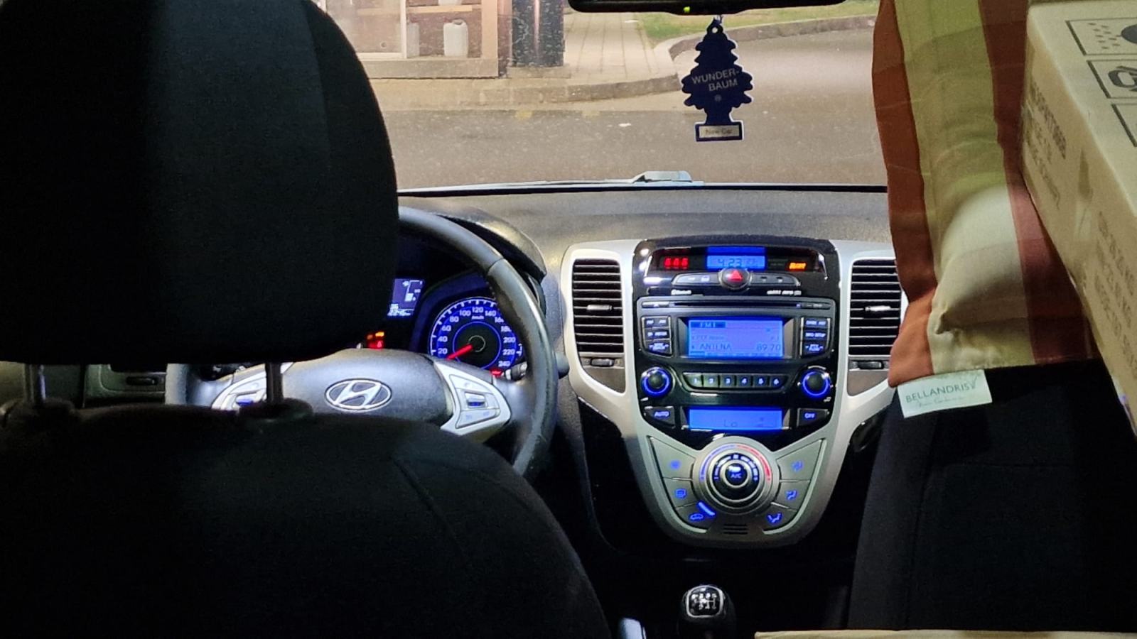 Hyundai ix20 1,6 CRDi - AUTOMATSKA KLIMA; PRVI VLASNIK, fotografija 14