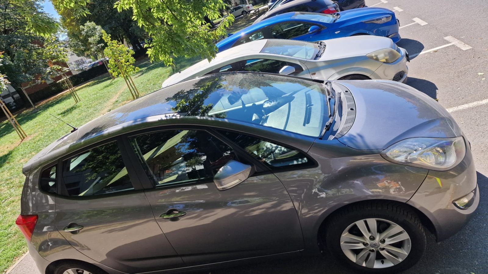 Hyundai ix20 1,6 CRDi - AUTOMATSKA KLIMA; PRVI VLASNIK, fotografija 8
