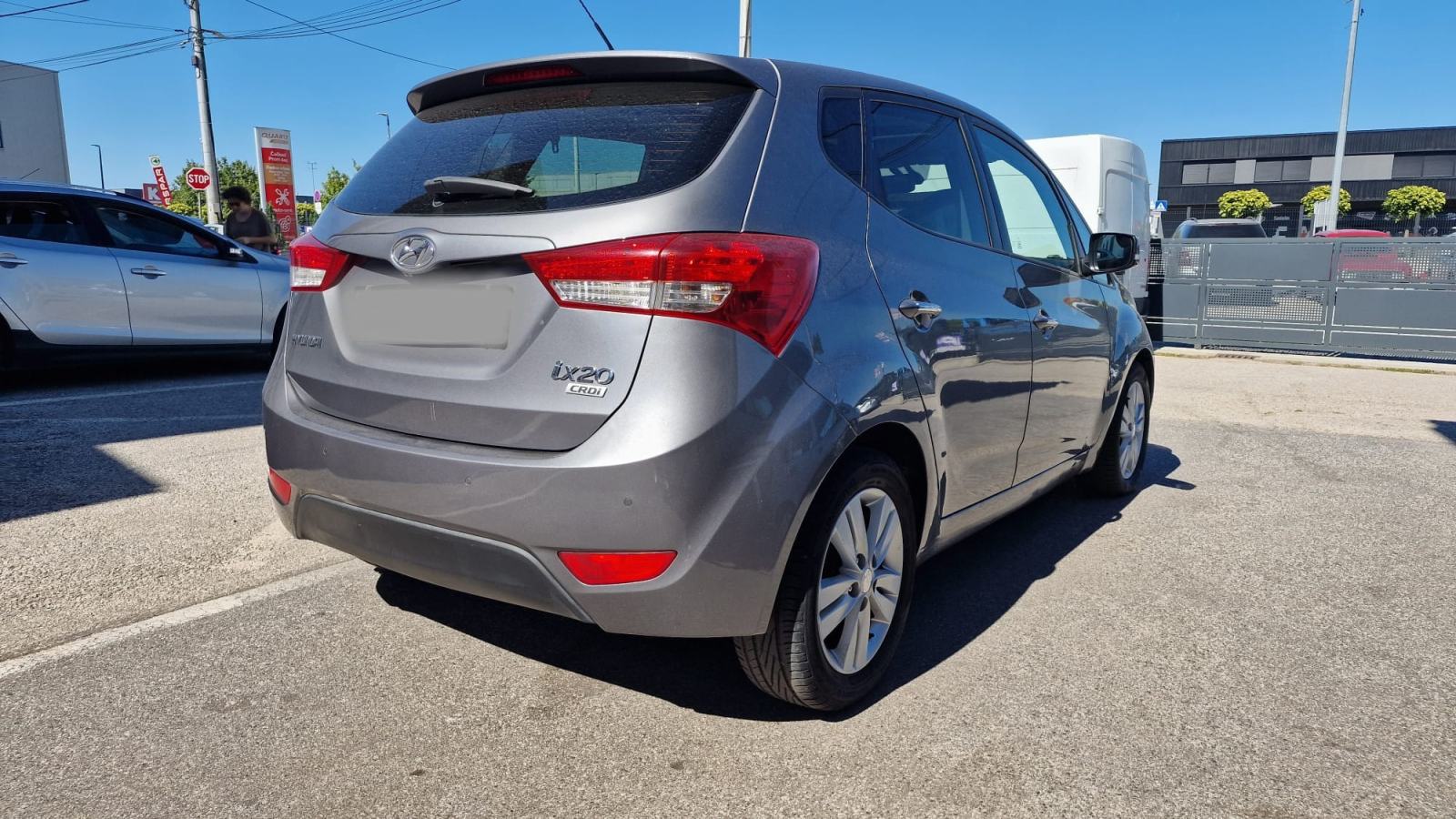 Hyundai ix20 1,6 CRDi - AUTOMATSKA KLIMA; PRVI VLASNIK, fotografija 10
