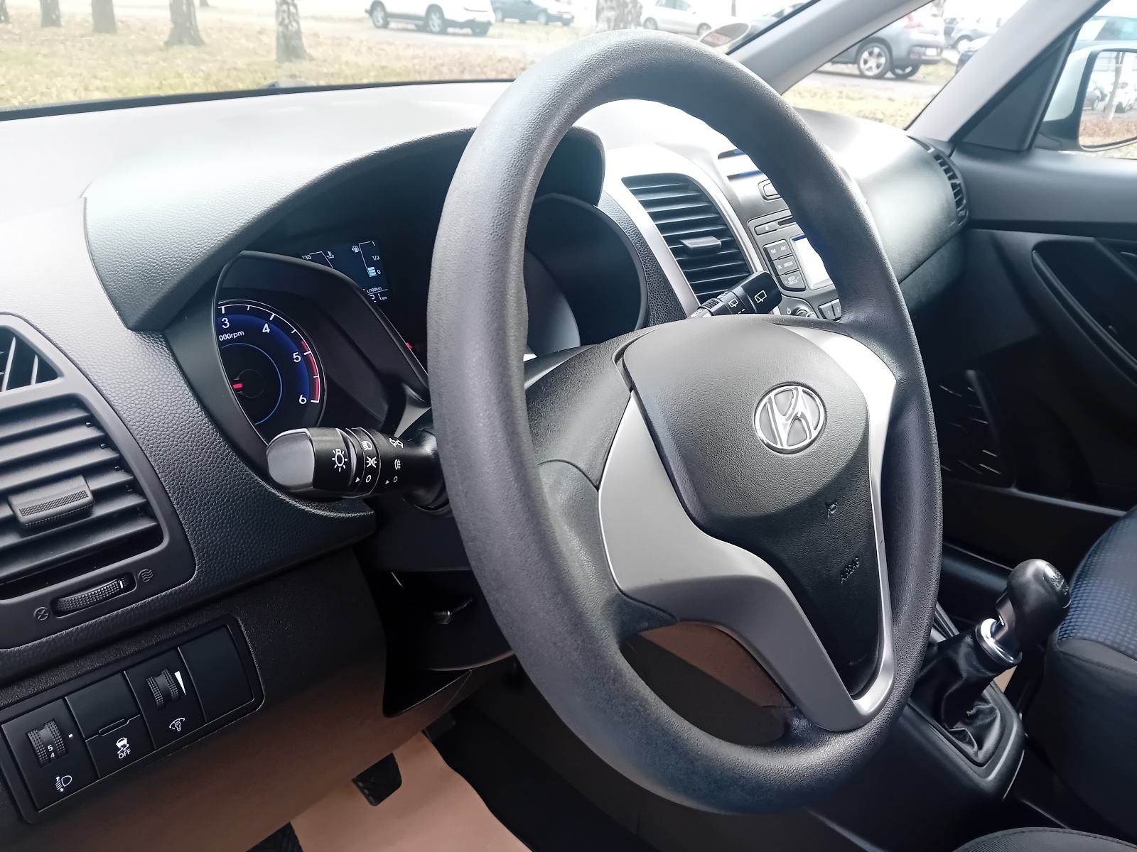 Hyundai ix20 1,6 CRDi-5*EDITION, fotografija 12