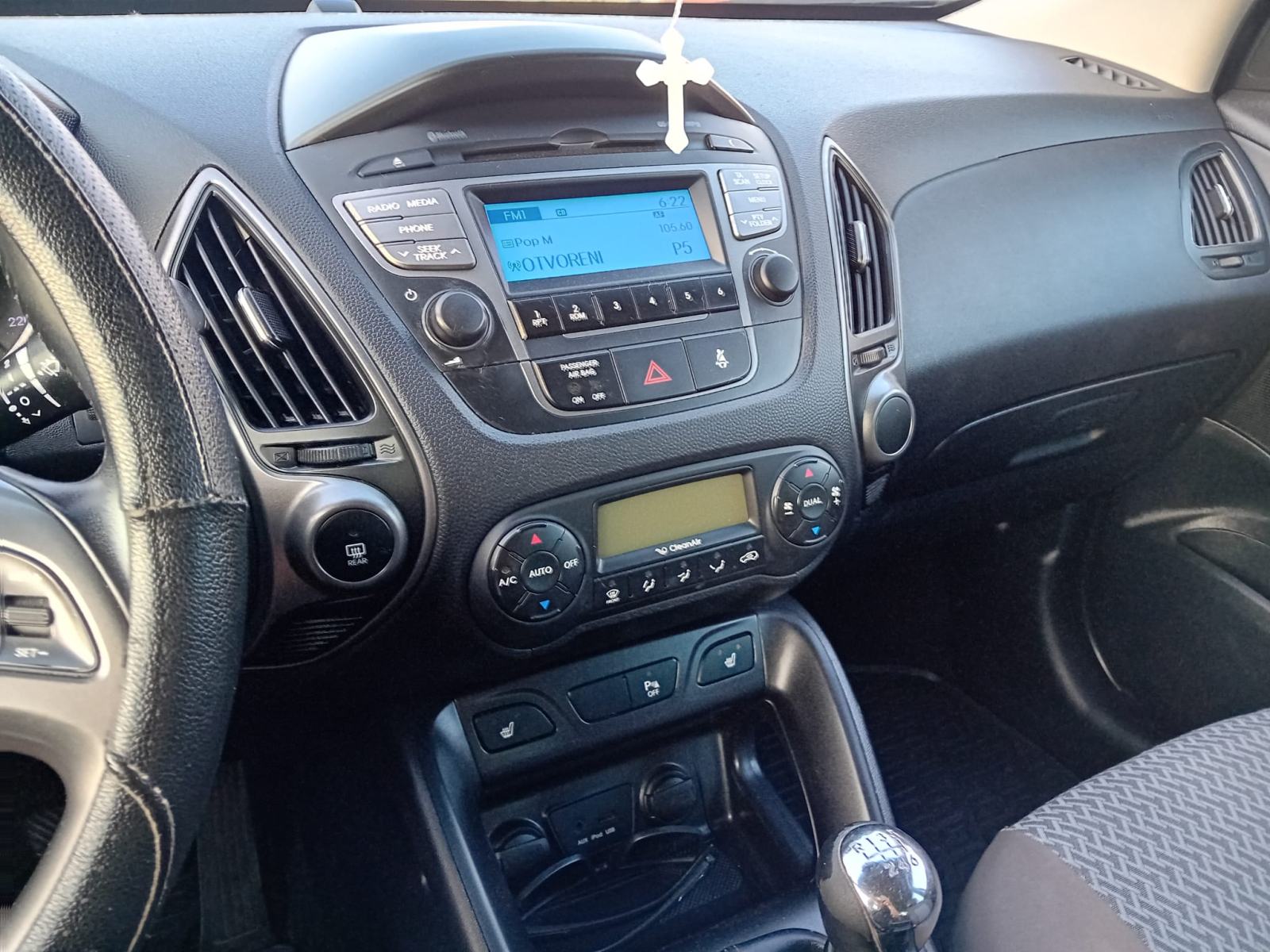 Hyundai ix35 1,6 GDI HR AUTO/ REGISTRIRAN GODINU DANA, fotografija 14