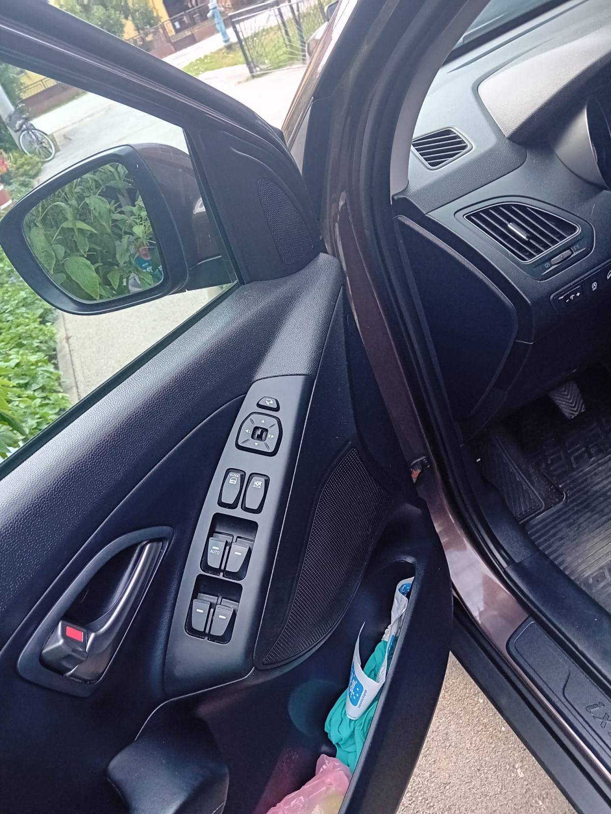 Hyundai ix35 1,6 GDI HR AUTO/ REGISTRIRAN GODINU DANA, fotografija 16