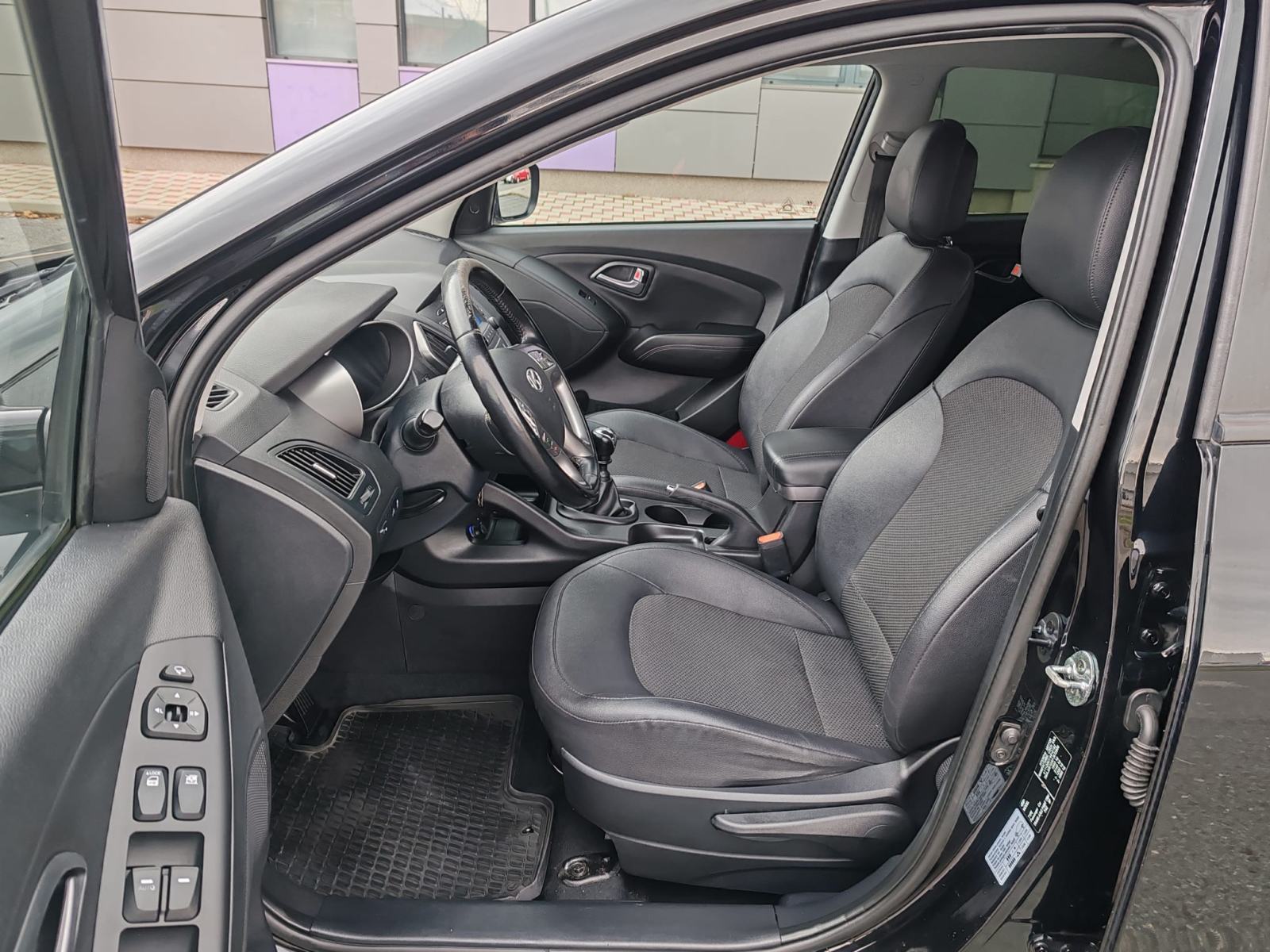 Hyundai ix35 1,7 CRDi , 110 000 km, 2015g. KARTICE 24/36 rata, fotografija 11