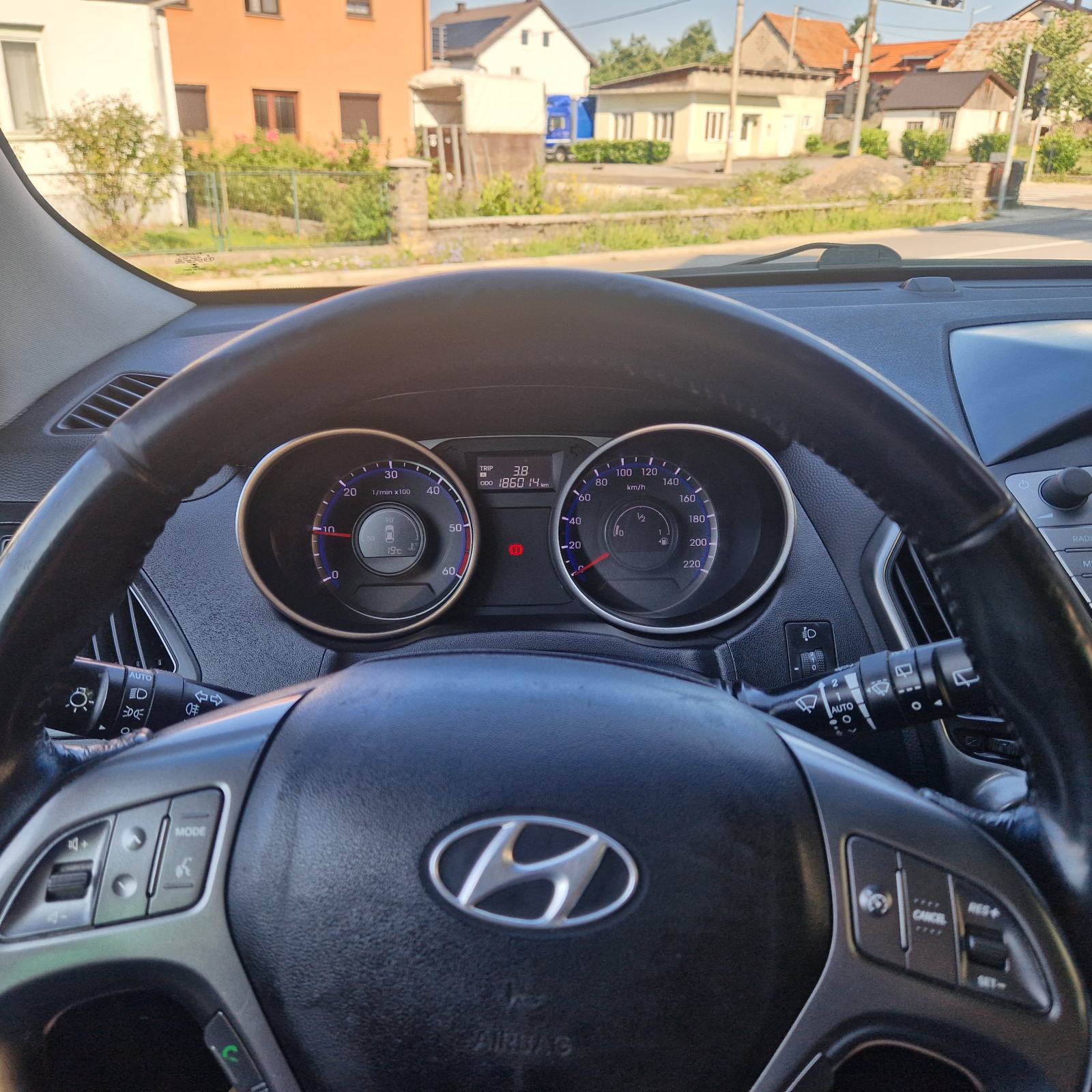 Hyundai ix35 1,7 CRDi Na ime kupca do registracije, fotografija 17