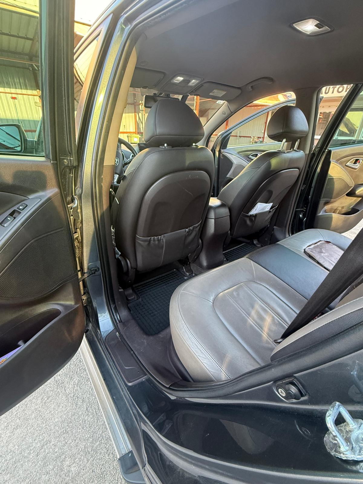 Hyundai ix35 2,0 CRDi 4x4 AUTOMATIK - FULL OPREMA - RAČUNI - PRILIKA !, fotografija 7