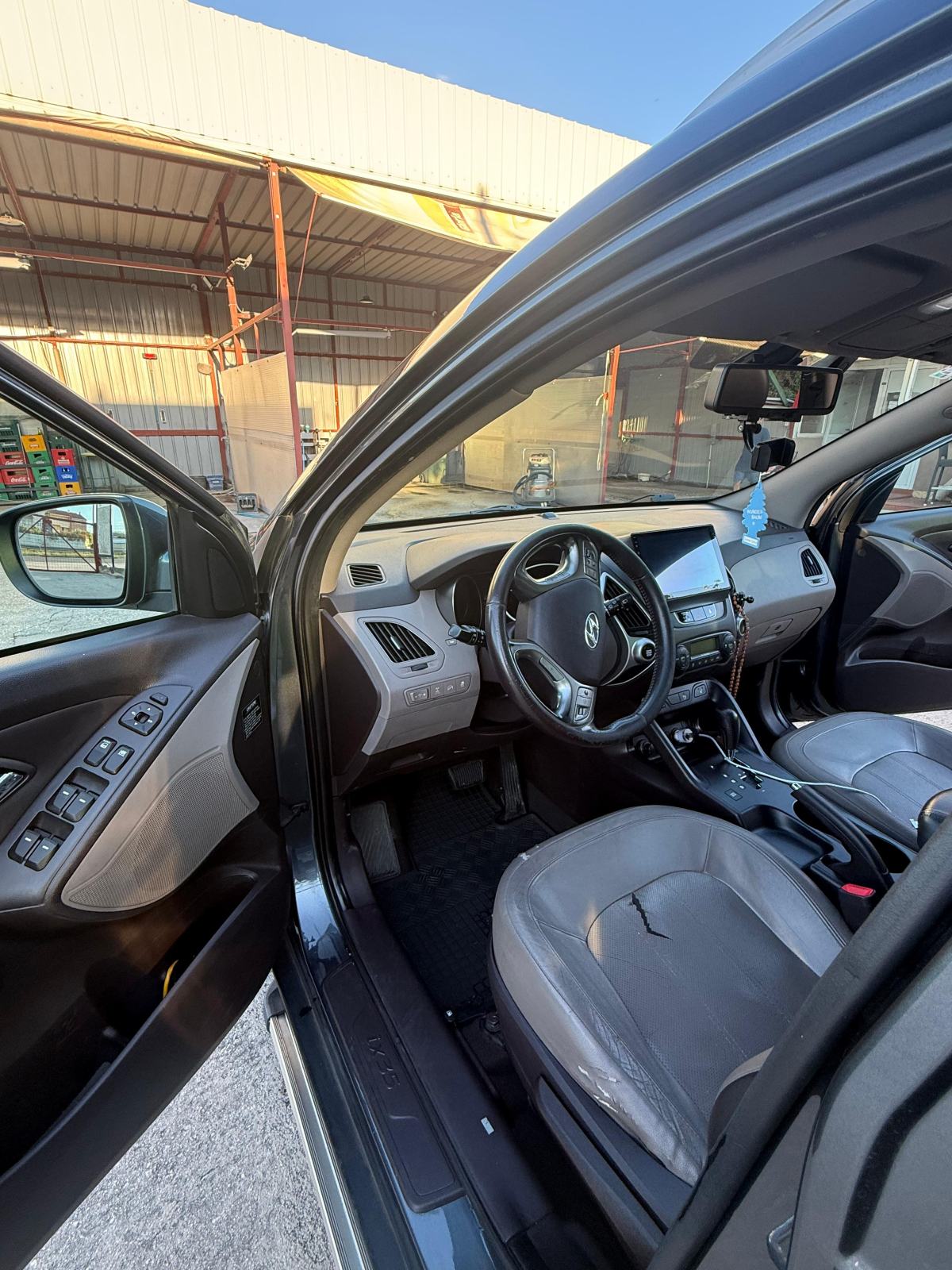 Hyundai ix35 2,0 CRDi 4x4 AUTOMATIK - FULL OPREMA - RAČUNI - PRILIKA !, fotografija 6